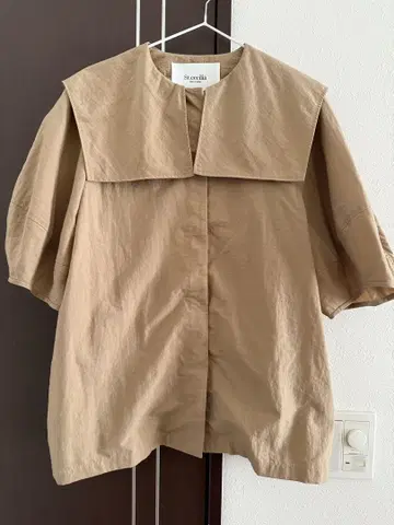 11월 23일까지 가격 대폭 인하! girlish 세일러 카라 자켓