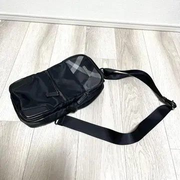 BLACK LABEL CRESTBRIDGE