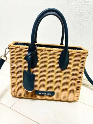 MICHAEL KORS 마이클코어스 카고백 2way 핸드백