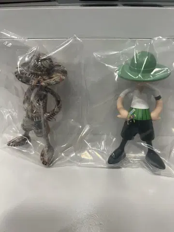 Luffy's 수배서 롤로노아 조로 루피즈