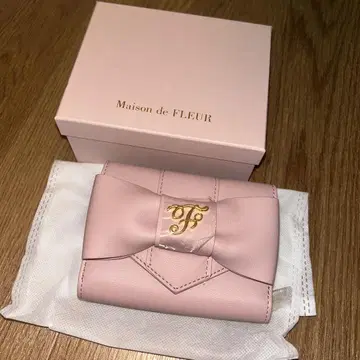 Maison de FLEUR 핑크 F 리본 지갑