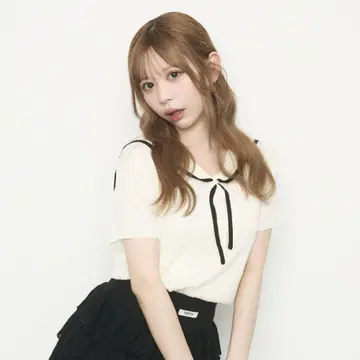 TITTY&CO. 반팔 세일러 니트