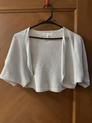 [새상품급] 쿠미쿄쿠 화이트 숏 가디건 반팔