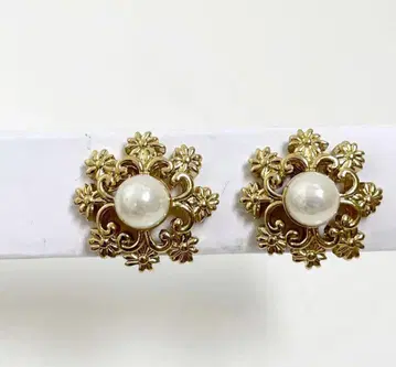 새상품급 NINA RICCI 니나리치 귀걸이