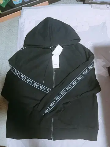 GYDA 후드티