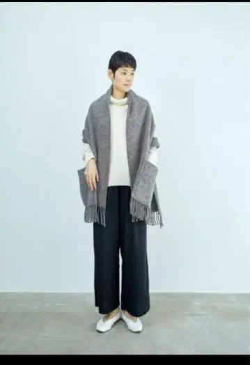 라푸안 칸쿠리 포켓 숄 그레이