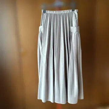 유나이티드 애로우즈 오간자 포켓 플레어 스커트 올리브색