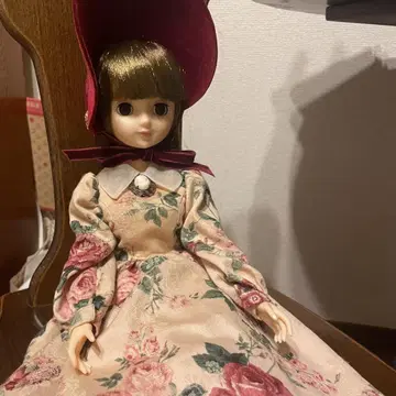 스타사 클래식 에밀리 52cm 인형