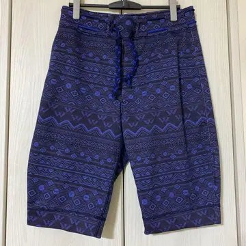 White Mountaineering 기하학 패턴 네이비 숏팬츠