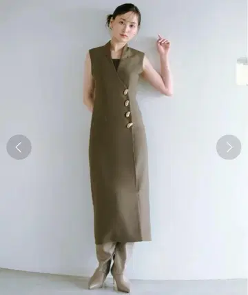 스나이델 골드 버튼 베스트 원피스