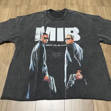 MIB 그래픽 티셔츠