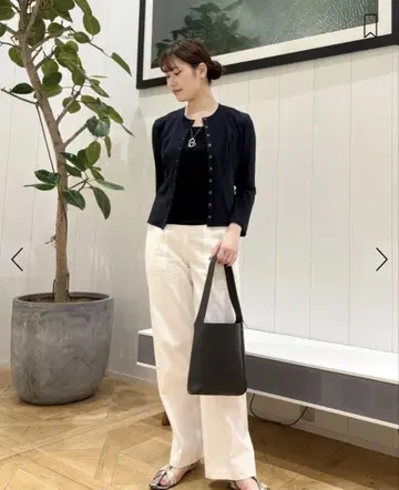 투모로우랜드 Aeta 숄더백 25SS