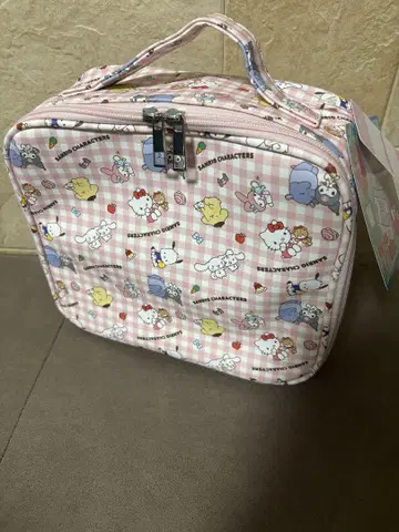 산리오 캐릭터즈 수납력 좋은 메이크업 박스 시마무라 택 포함 새상품