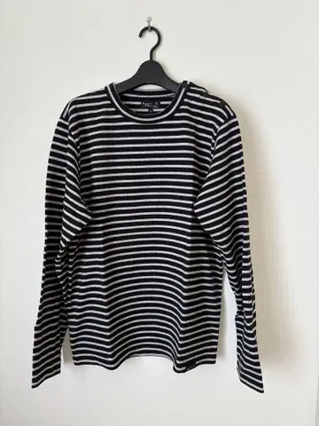 Agnes b 아녜스베 보더 롱T