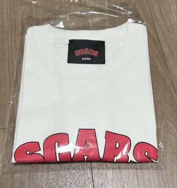 새상품 미사용 SCARS 스카즈 티셔츠 화이트 S 사이즈