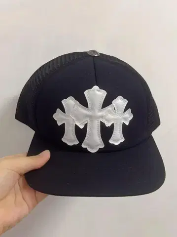 크로스 자수 디자인 트래커 캡