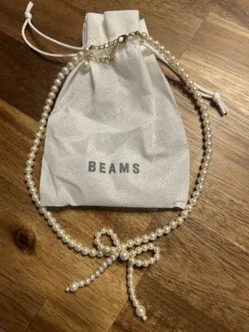 BEAMS 화이트 펄 리본 목걸이