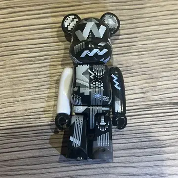 베어브릭 BE@RBRICK 시리즈 37 헤르미페