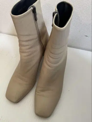 다이애나 베이지 부츠 24.5cm