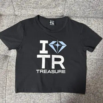 I LOVE TREASURE 크롭 T셔츠 (BLACK)