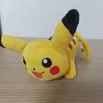 TOMY 구타포케 봉제 인형 피카츄