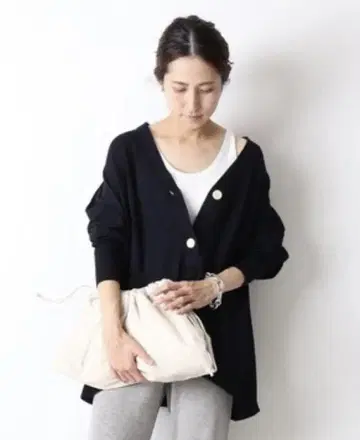 [ FLAMeWORK ] V넥 빅 가디건
