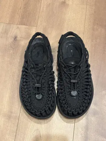 KEEN 킨 UNEEK 유니크 22cm