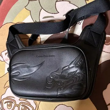 Calvin Klein Jeans 바디백