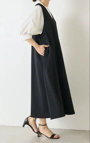비어즐리 사라샤리 오버롤 스커트