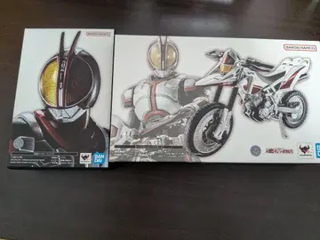 S.H.Figuarts 진골조 가면라이더 파이즈 & 오토바진 세트