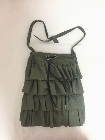 casselini 캐세리니 프릴 백 카키