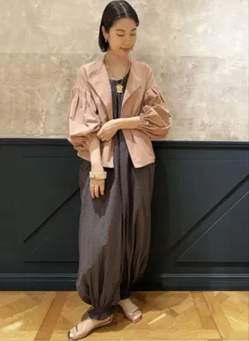 이에나 라부클 린넨 자켓