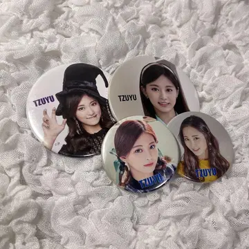 TWICE 쯔위 캔뱃지