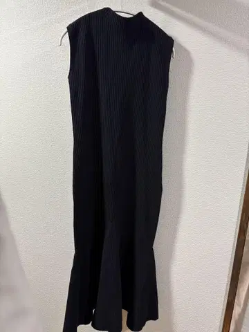 네이비 슬리브리스 롱 원피스