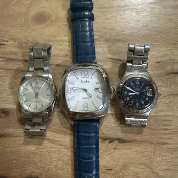시계 묶음 판매 3점 (swatch liebe senova)