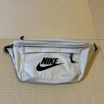 NIKE 힙색
