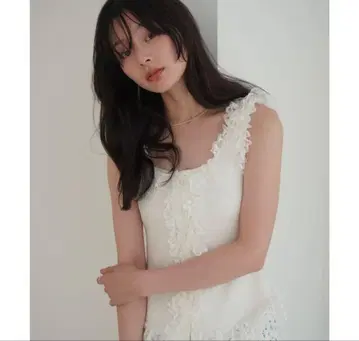 eimy istoire 레이스 도킹 컷 탱크탑