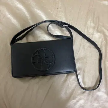 GUESS 숄더 지갑