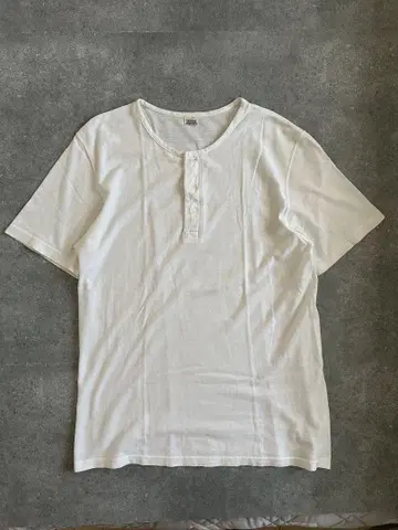 저널 스탠다드 헨리넥 티셔츠
