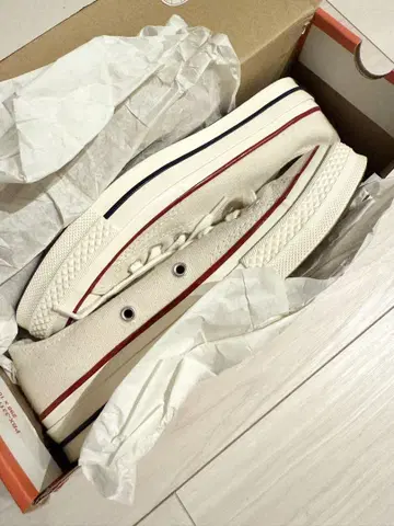 [미사용 새상품] CONVERSE CT70 화이트 23.5cm