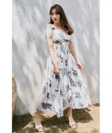 herlipto Sunflower-Printed Midi Dress