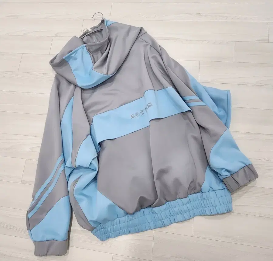 Product Details - 1