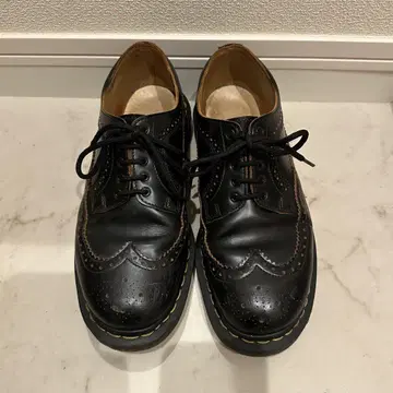 Dr. Martens 윙팁 슈즈 uk8