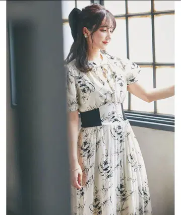 tocco closet 리본 포함 허리 플라워 프린트 플리츠 원피스