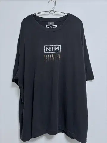 미사용 H&M Nine Inch Nails 밴드 티셔츠 XL