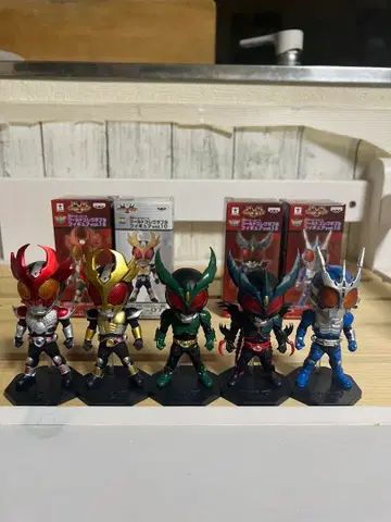 가면라이더 아기토 5체 세트 월드 콜렉터블