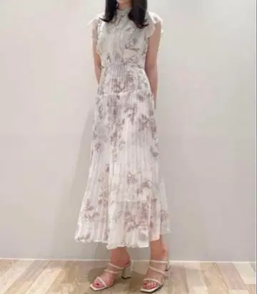 snidel 플리츠 프린트 원피스