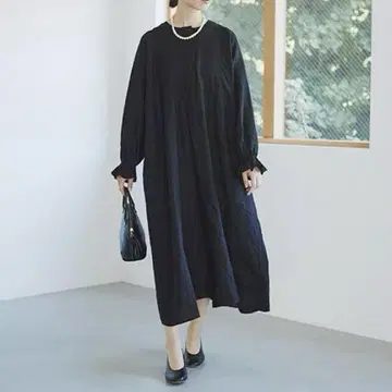 studio CLIP 롱 플레어 절개 원피스