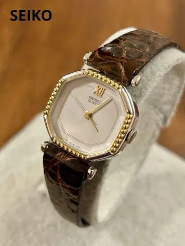SEIKO 세이코 1421-5320 옥타곤 쿼츠 손목시계 작동품