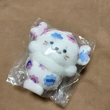 미사용 미개봉 새상품 시로탄 밀키 마스코트 키링 후지야 콜라보